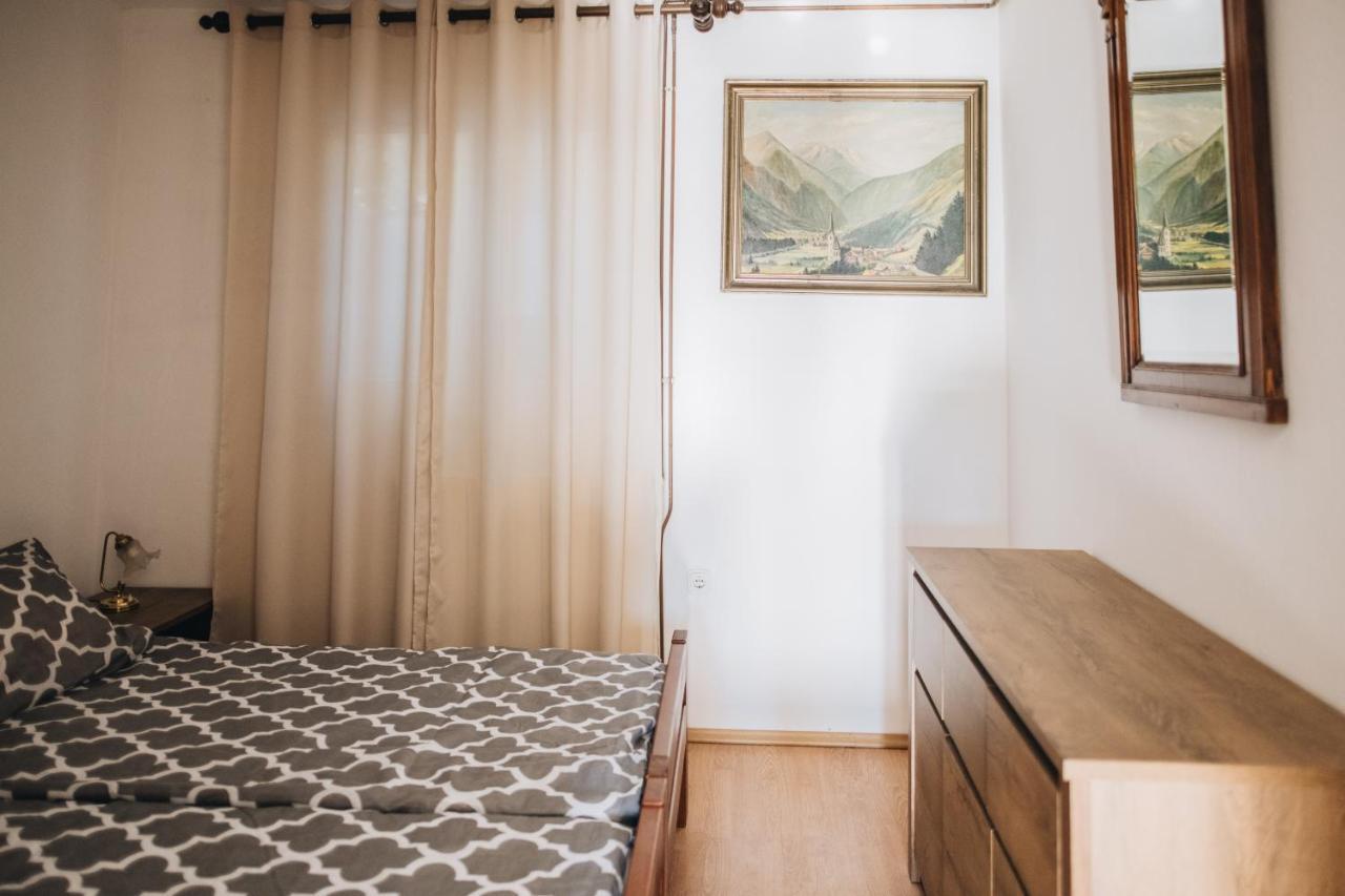 Apartmani Marina โปเรช ภายนอก รูปภาพ