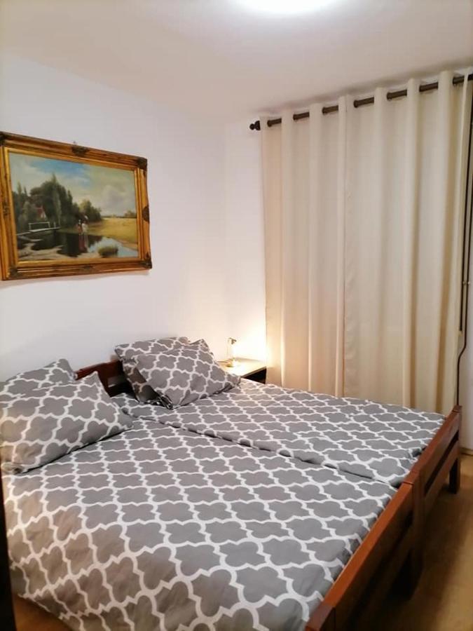 Apartmani Marina โปเรช ภายนอก รูปภาพ