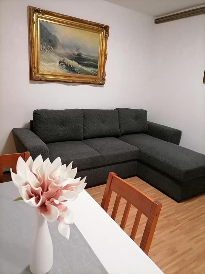 Apartmani Marina โปเรช ภายนอก รูปภาพ